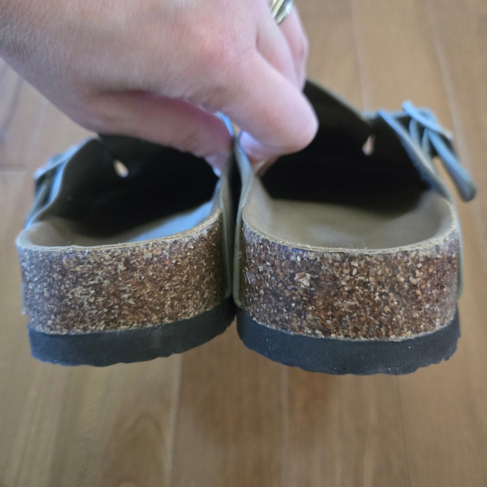Universal Thread Women Taupe Suede Buckle Clogs Mules Size 9 Round Toe Slip On - Picture 4 of 6